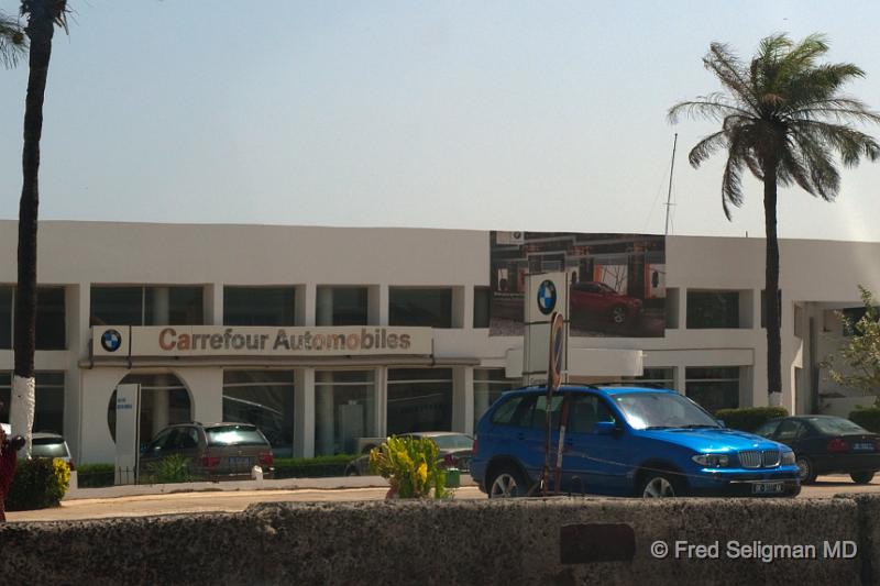 20090529_113447 D3 P1 P1.jpg - BMW showroom, Dakar